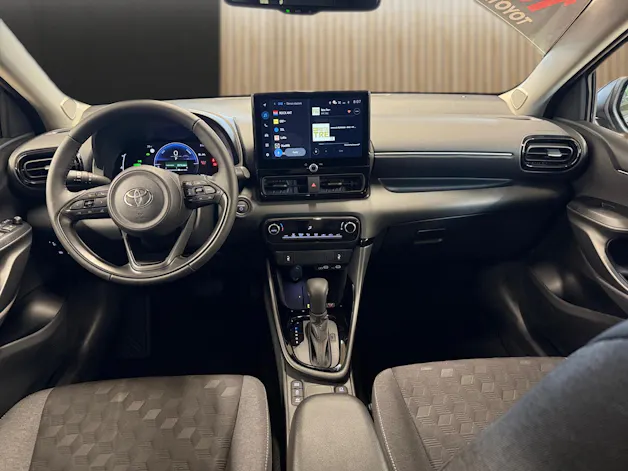 Toyota Yaris 1.5 VVT-i HSD Trend