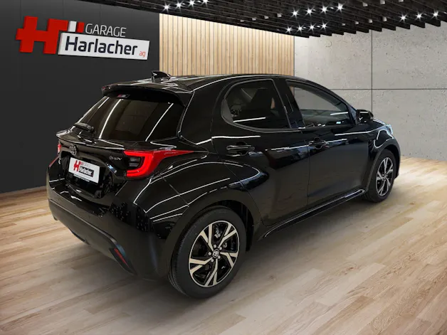 Toyota Yaris 1.5 VVT-i HSD Trend