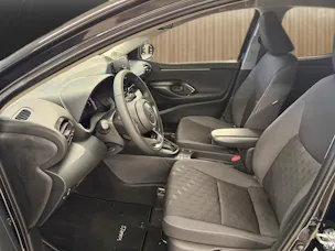 Toyota Yaris 1.5 VVT-i HSD Trend