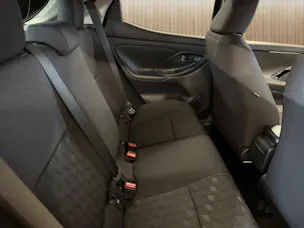 Toyota Yaris 1.5 VVT-i HSD Trend