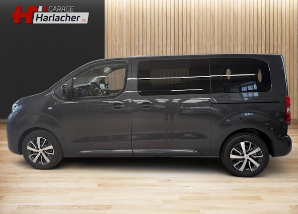 Vehicle image 7 Vehicle image 7