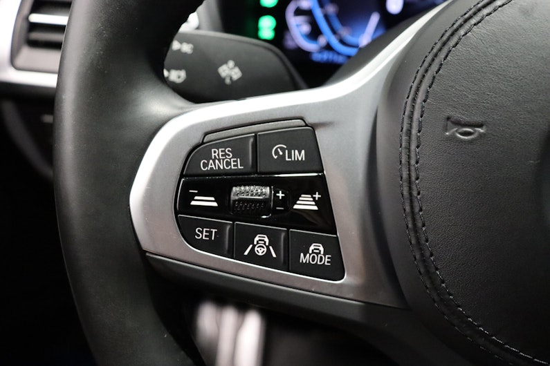 Vehicle image BMW iX3