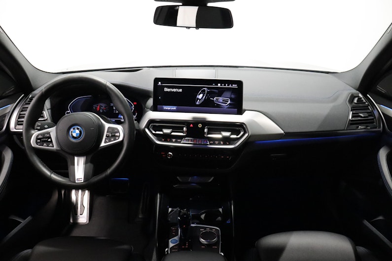 Vehicle image BMW iX3