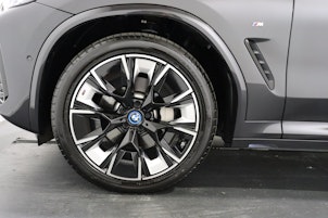 Vehicle image BMW iX3 E-Motor