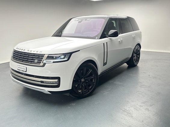 First vehicle image