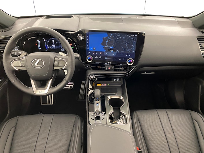 immagine del veicolo LEXUS NX