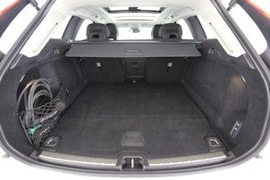 Vehicle image VOLVO XC60 2.0 T6 TE Ultimate Bright eAWD