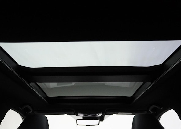 Vehicle image 18 Vehicle image 18