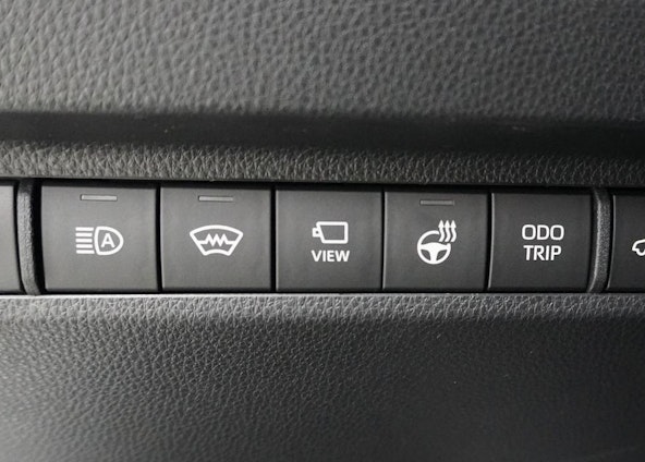 Vehicle image 17 Vehicle image 17