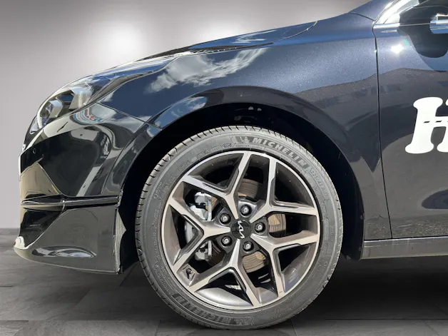 Kia Ceed 1.5 T-GDi MHEV Power