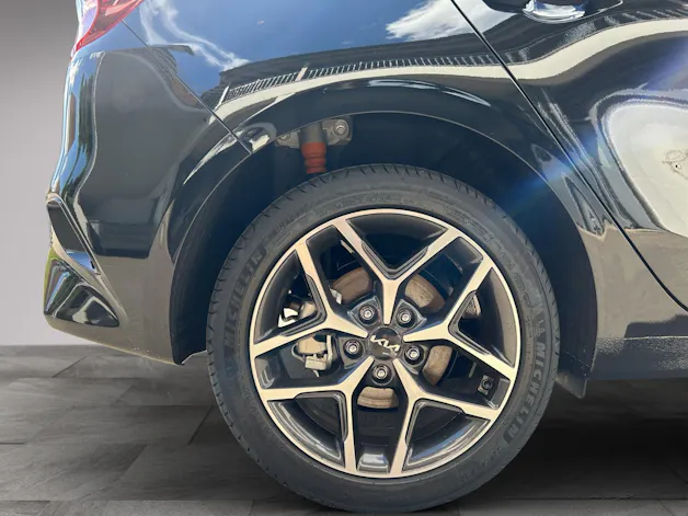 Kia Ceed 1.5 T-GDi MHEV Power