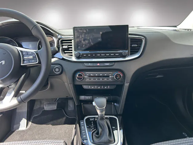 Kia Ceed 1.5 T-GDi MHEV Power