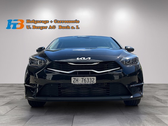 First vehicle image