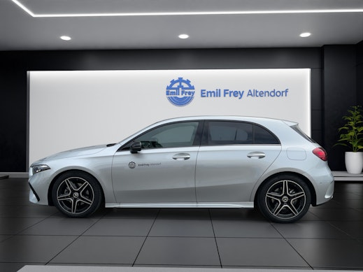 MERCEDES-BENZ A 200 Night Star AMG Line 2