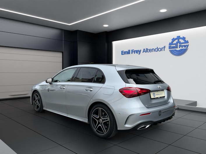 Vehicle image MERCEDES-BENZ A 200