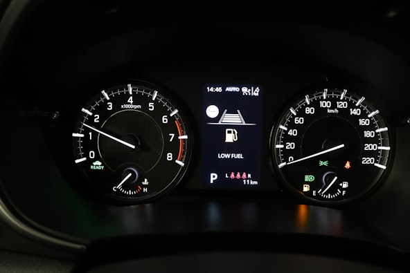 Vehicle image 14