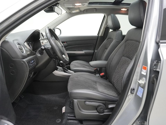 Vehicle image 8