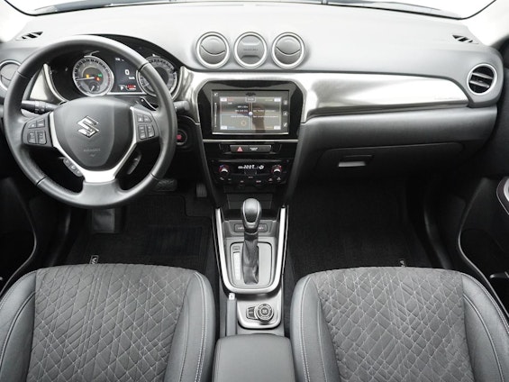 Vehicle image 13
