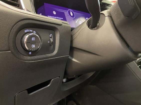 Vehicle image 12 Vehicle image 12