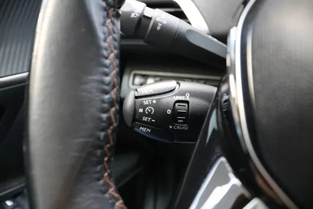 Peugeot 3008 1.6 BlueHDi Active