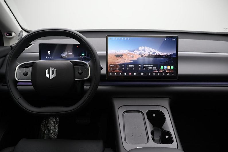 Vehicle image LEAPMOTOR C10