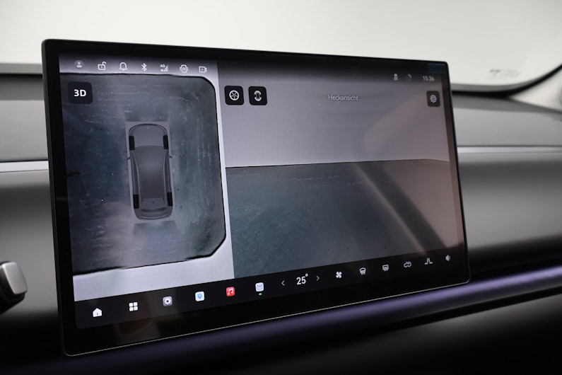 Vehicle image LEAPMOTOR C10