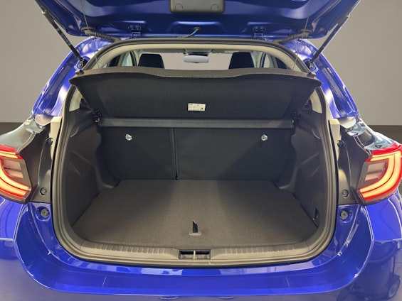 Vehicle image 11 Vehicle image 11