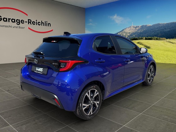 Vehicle image 4 Vehicle image 4