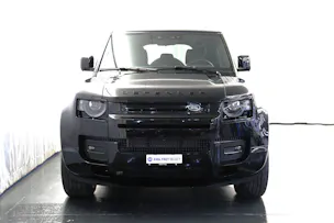 Land Rover Defender 110 3.0 D I6 250 X-Dynamic SE mit AHK