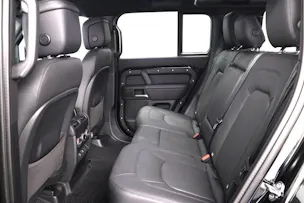 Land Rover Defender 110 3.0 D I6 250 X-Dynamic SE mit AHK