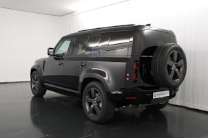 Fahrzeugbild LAND ROVER Defender 110 3.0 D I6 250 X-Dynamic SE mit AHK