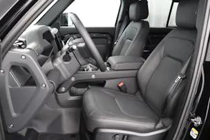 Land Rover Defender 110 3.0 D I6 250 X-Dynamic SE mit AHK