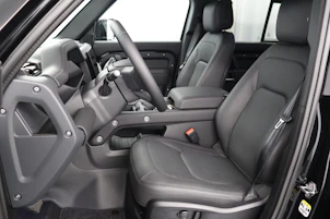 Fahrzeugbild LAND ROVER Defender 110 3.0 D I6 250 X-Dynamic SE mit AHK