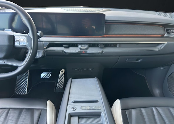 Vehicle image 11 Vehicle image 11