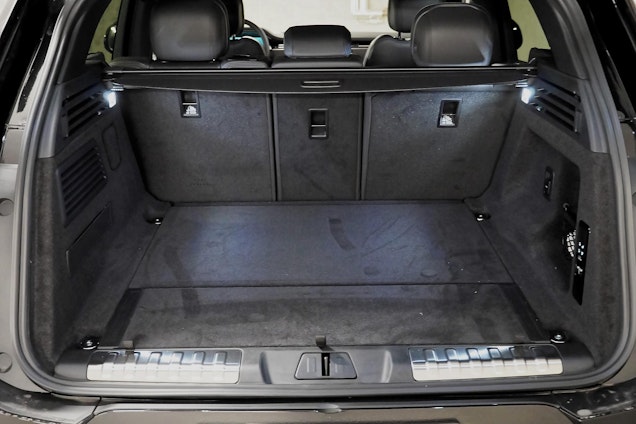 Vehicle image 13 Vehicle image 13