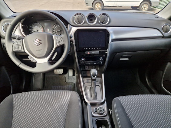 Vehicle image 11