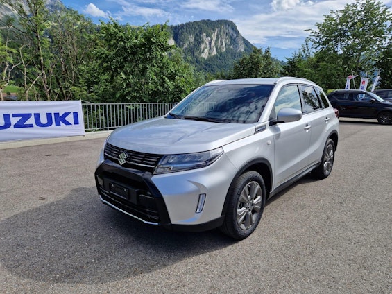 First vehicle image