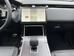 Land Rover Range Rover Velar 3.0 I6 R-Dynamic SE