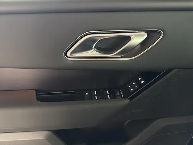 Land Rover Range Rover Velar 2.0 P400e Dynamic SE Plug In Hybrid