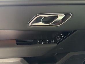 Vehicle image LAND ROVER Range Rover Velar 2.0 P400e Dynamic SE