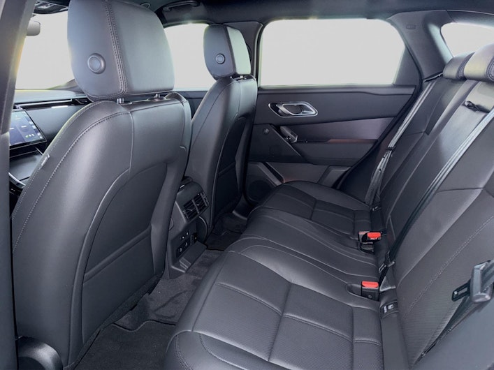 Vehicle image LAND ROVER RANGE ROVER VELAR