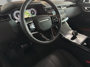 Vehicle image LAND ROVER Range Rover Velar 2.0 P400e Dynamic SE