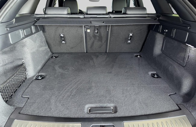 Vehicle image 16 Vehicle image 16