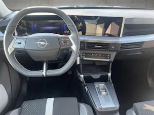 Opel Frontera 1.2 T HEV 145 Edition