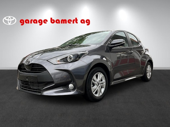 First vehicle image