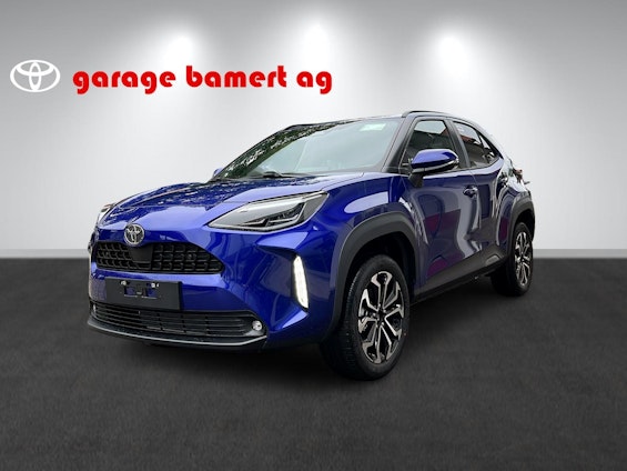 First vehicle image