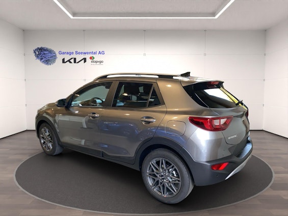 Vehicle image 3 Vehicle image 3