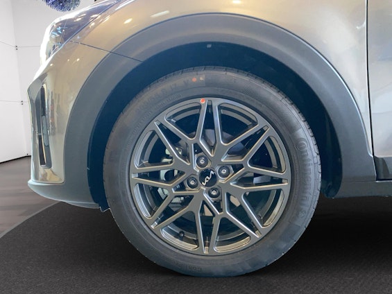 Vehicle image 12 Vehicle image 12