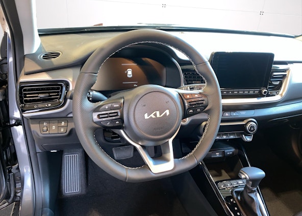 Vehicle image 7 Vehicle image 7