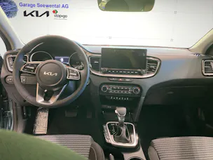 Kia Ceed 1.5 T-GDi MHEV Power